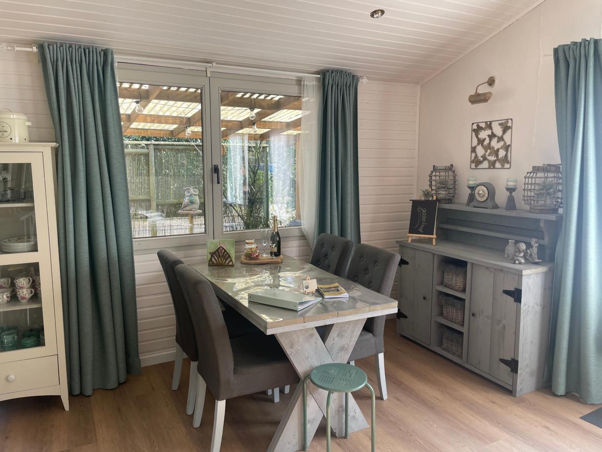 Chalet Sint-Hubertus Zutendaal Bagian luar foto